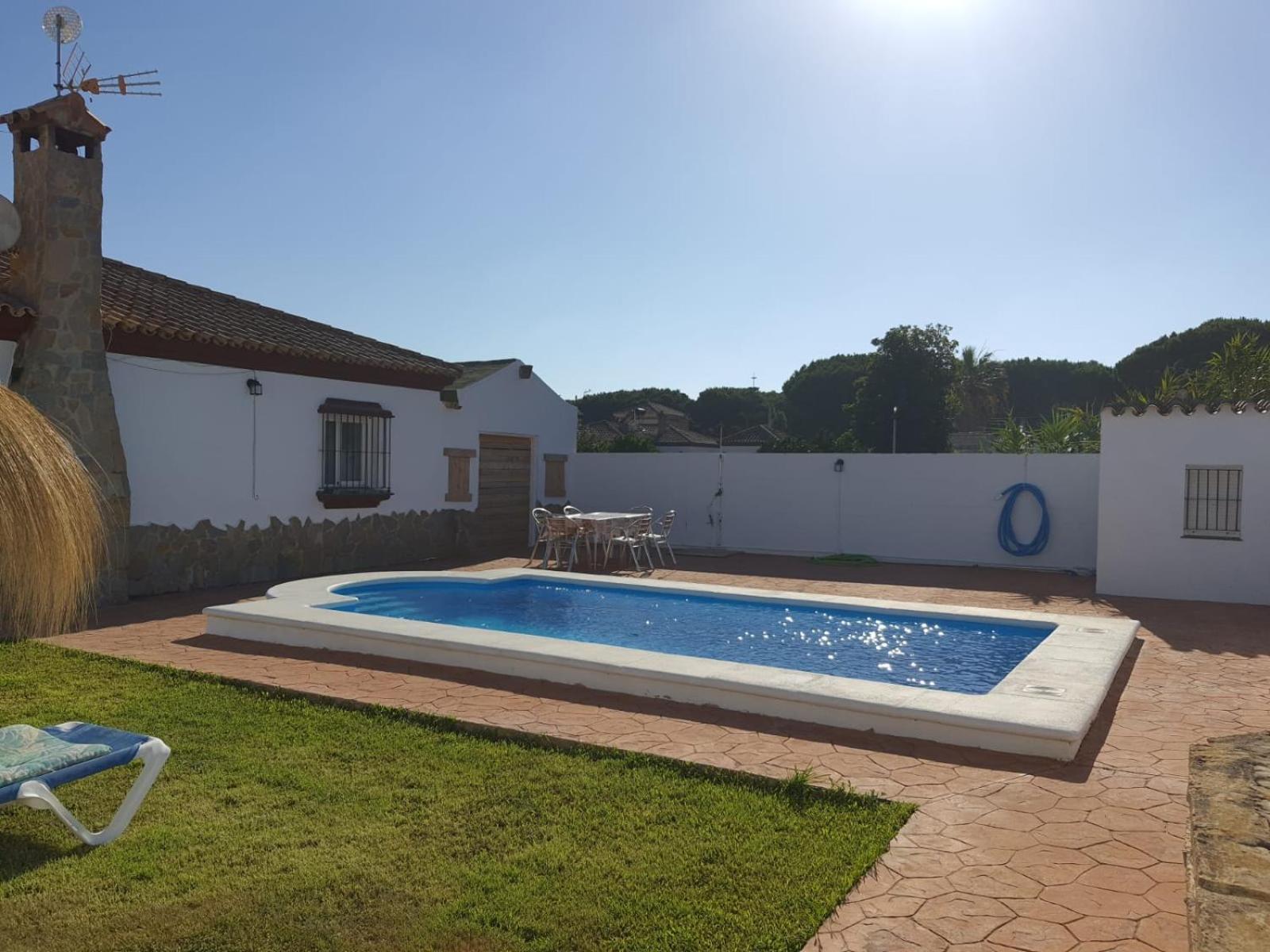 MUCHO ARTE muy cerca del mar con piscina privada Villa Chiclana de la Frontera Exterior foto